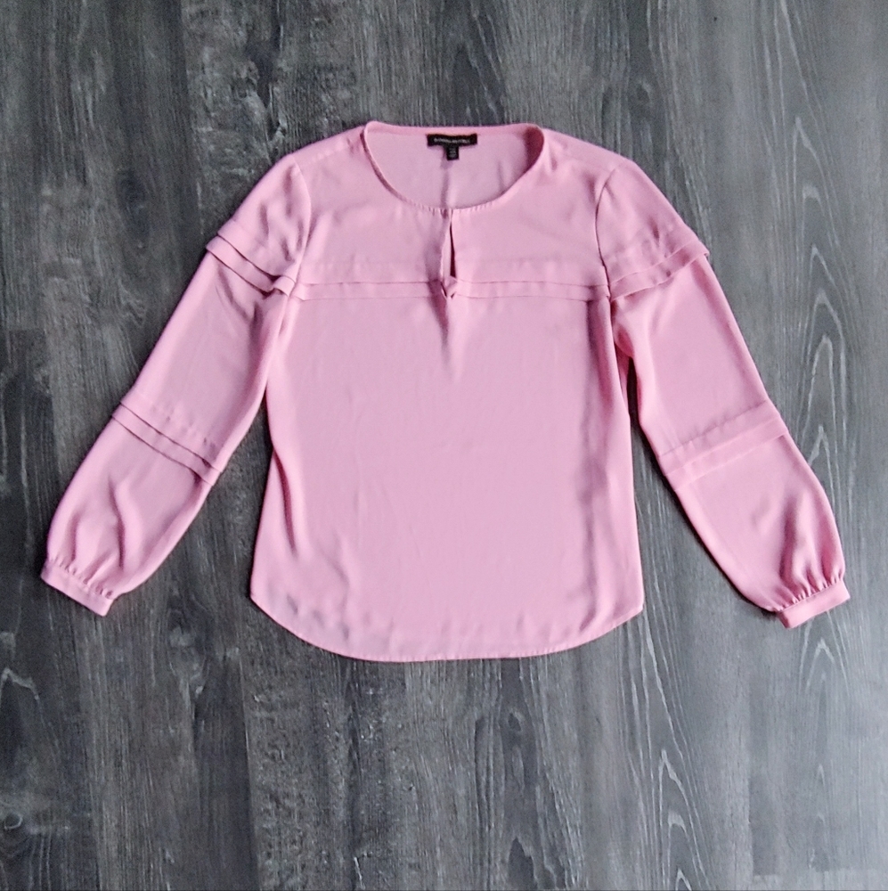 Banana Republic pink long sleeve keyhole top